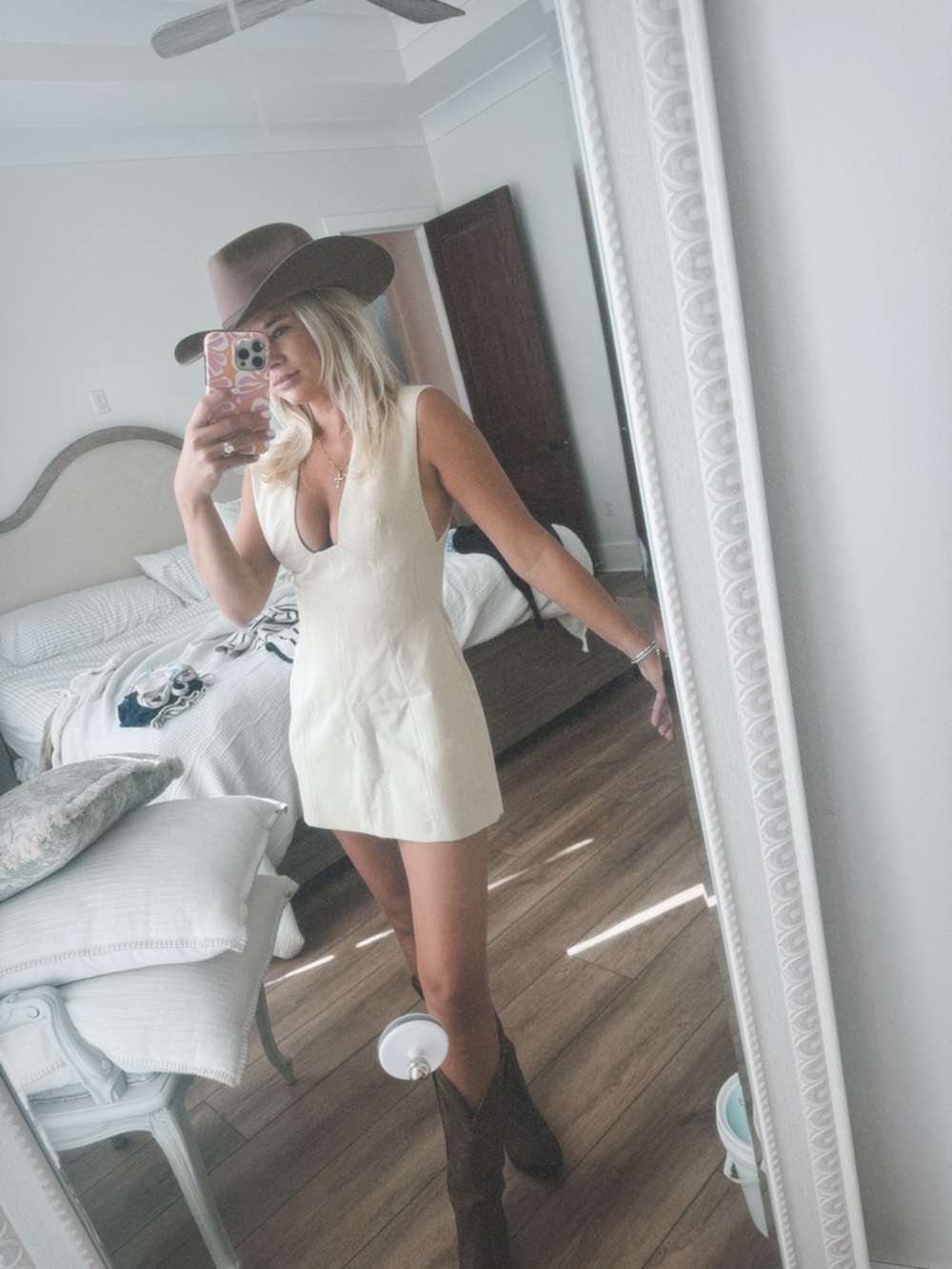 Zara Cream Sleeveless V-Neck Mini Dress